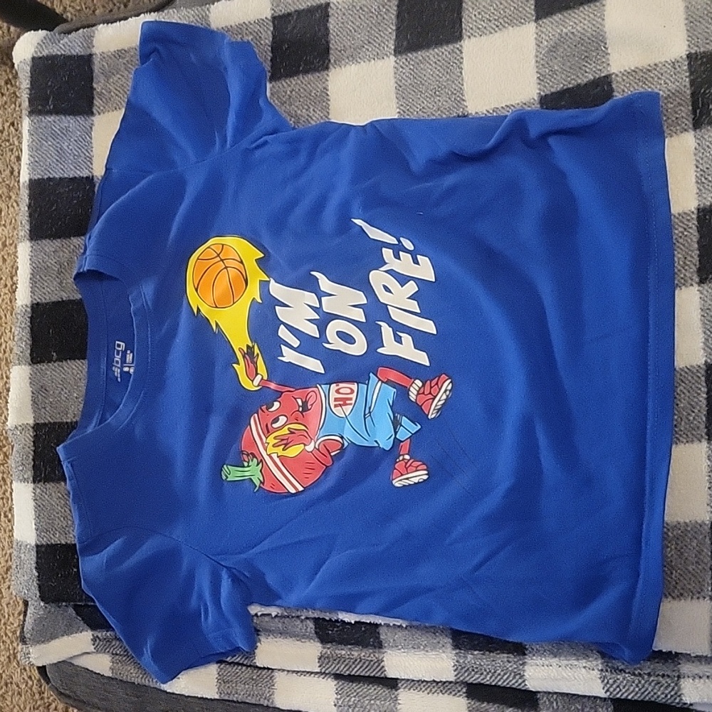 BCG  blue short sleeve graphic T Shirt size Small(8)